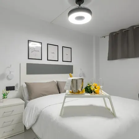 アパート The White Corner By Homestaygrancanaria